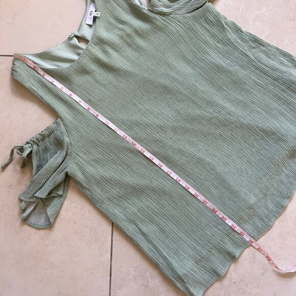 NSR Anthropologie Green Cold Shoulder Top Size XL - Picture 9 of 13